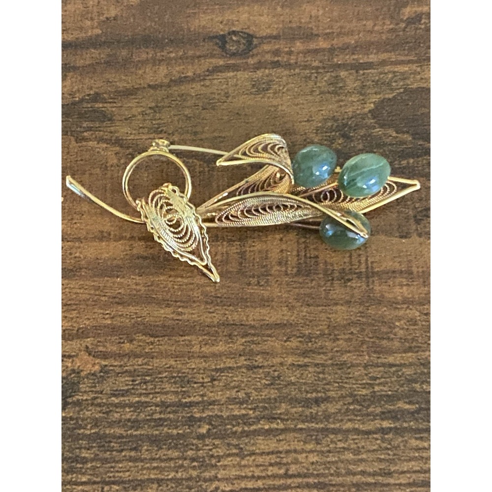 Vintage Gold Tone Filigree Stem Leaf Brooch Pin w/ Green Stones